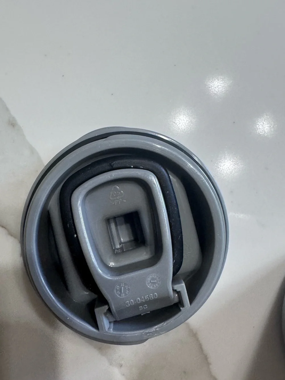 Stanley AeroLight™ Transit Bottle - Insulated Stainless Steel Travel Mug - Picture 11 of 14